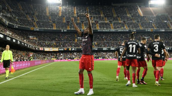 Iñaki Williams celebrando el pase en Copa ante el Valencia CF en Mestalla (Foto: Athletic Club).