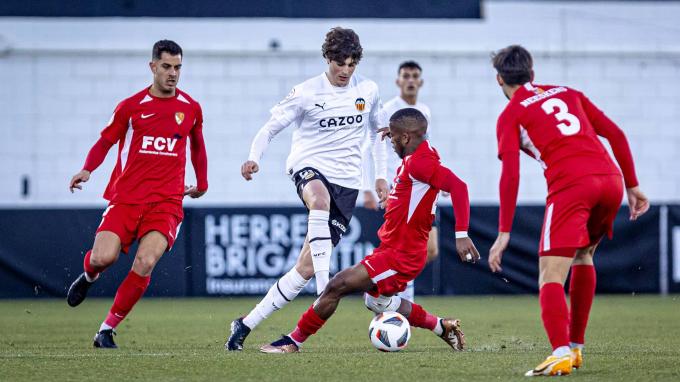 El VCF Mestalla empate ante el Terrasa FC (Foto: Valencia CF).