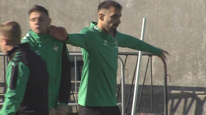Borja incordia a Joaquín en el entrenamiento del Betis de este martes