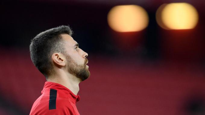 El meta Unai Simón antes de jugar en San Mamés (Foto: Athletic Club).