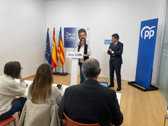 Maria José Catalá en rueda de prensa