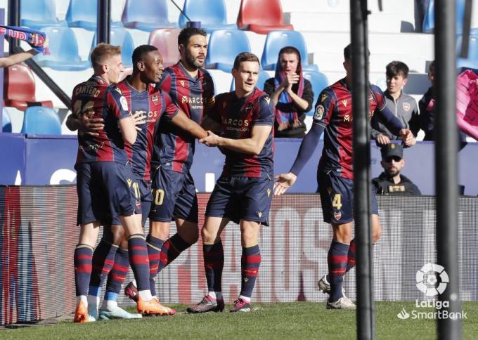 Bouldini celebra su gol en el Ciutat de València ante el Lugo (Foto: LaLiga).