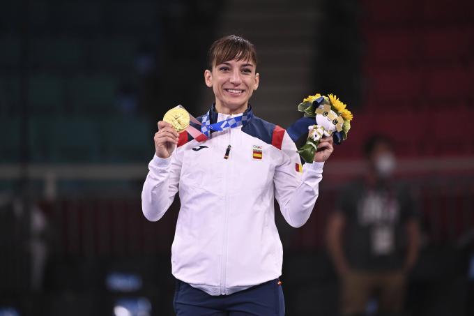Sandra Sánchez, con su medalla de oro en los Juegos Olímpicos de Tokio 2020 (Foto: Cordon Press).