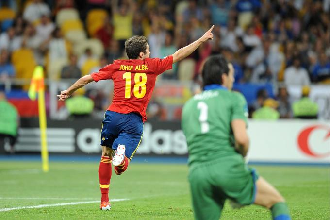 Jordi Alba celebrando su gol en la final de la Eurocopa 2012 (Foto: Cordon Press).