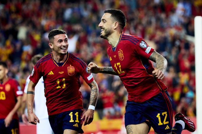 Joselu celebrando un gol con España (Foto. RFEF).