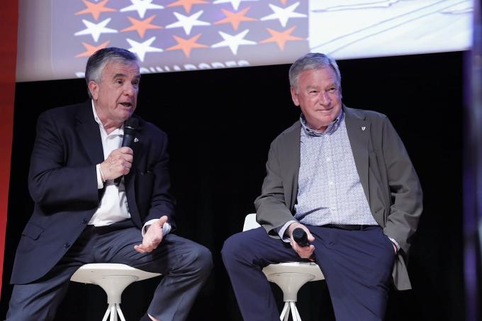 Dani y Javier Clemente en la Gala 'Txapeldunak 40 Urte' del Athletic Club campeón (Foto: DMQ Bizkaia).