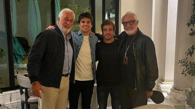 Fernando Alonso Junta A Lawrence Stroll Y Flavio Briatore Para Esto