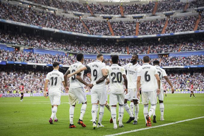 Los jugadores del Real Madrid celebrando un gol en el Santiago Bernabéu (Foto: Cordon Press).