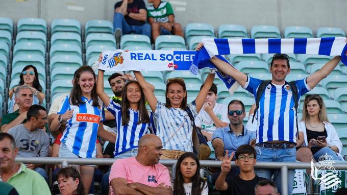 Aficionados de la Real Sociedad en Portugal (Foto: Rea Sociedad).