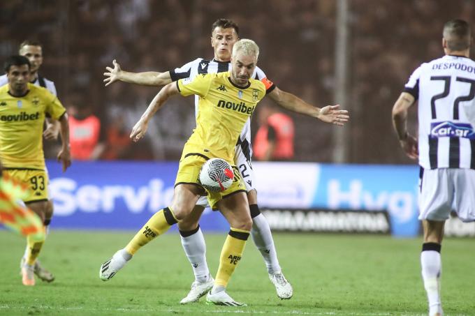 Loren Morón triunfa en Grecia