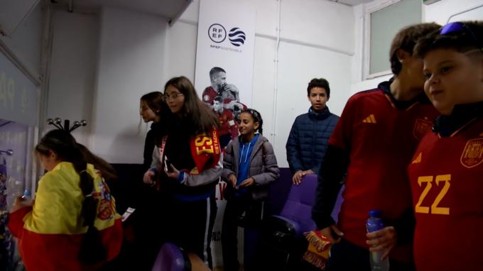 Chiqui Ibai, acompañando a los alumnos del Colegio Virgen Niña de Valladolid.