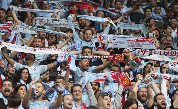 Aficionados en las gradas de Balaídos (Foto: EFE).