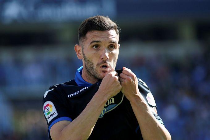 Lucas Pérez celebra su gol al Málaga.