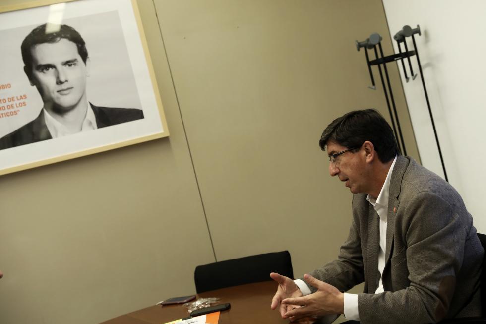 Juan Marín, candidato de Ciudadanos, en su despacho.