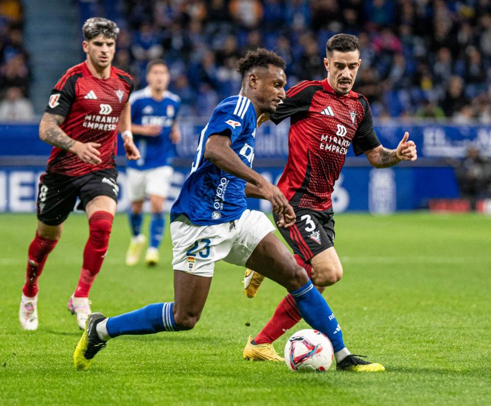 Real Oviedo y CD Mirandés se miden desde este domingo en ida de la Final del PLAYOFF DE ASCENSO a LALIGA EA SPORTS (Foto: LALIGA).