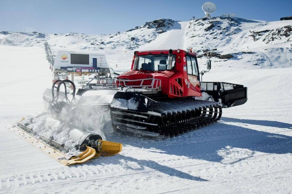 Nuevas máquinas, entre las novedades de la temporada 2025-26 en la estación granadina (Foto: Carlos Rodríguez).