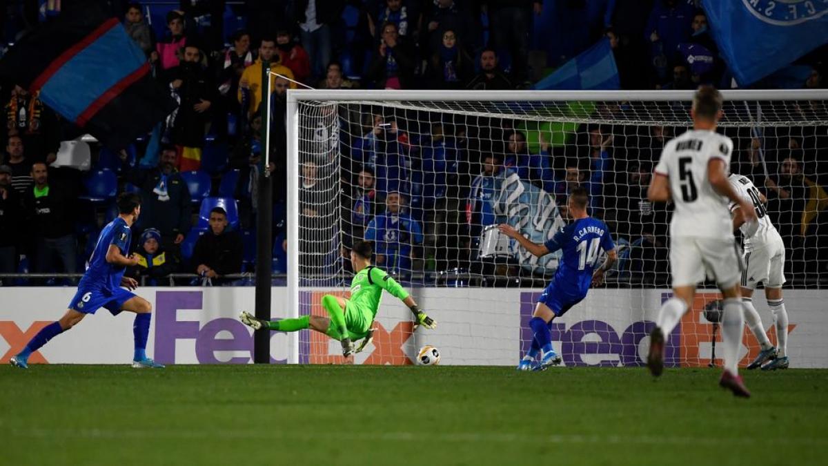 El Getafe no gana e impide el pleno español en la Europa League tras las victorias del Espanyol y Sevilla.