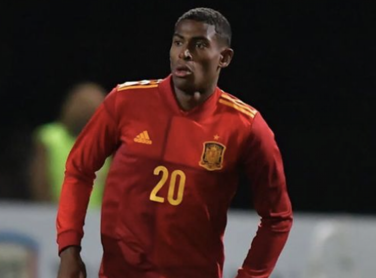 Mosquera no va con España sub 21: tres valencianistas en la lista