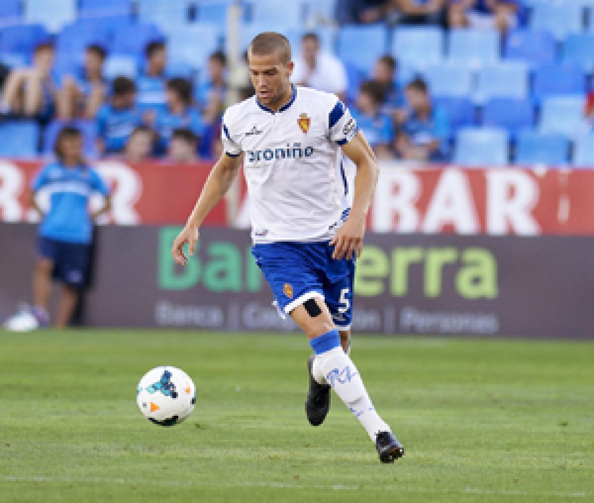 Víctor Laguardia se retira del fútbol tras subir con el Alavés