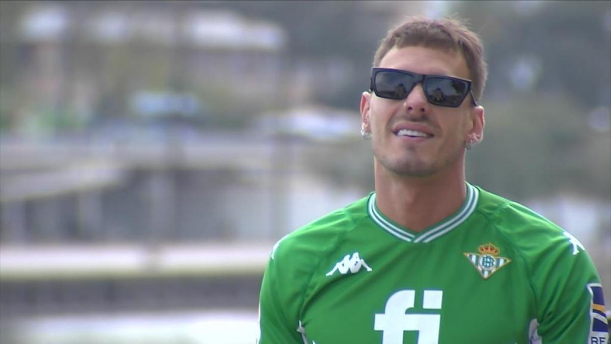 Chris Diamond, el actor porno aficionado al Real Betis