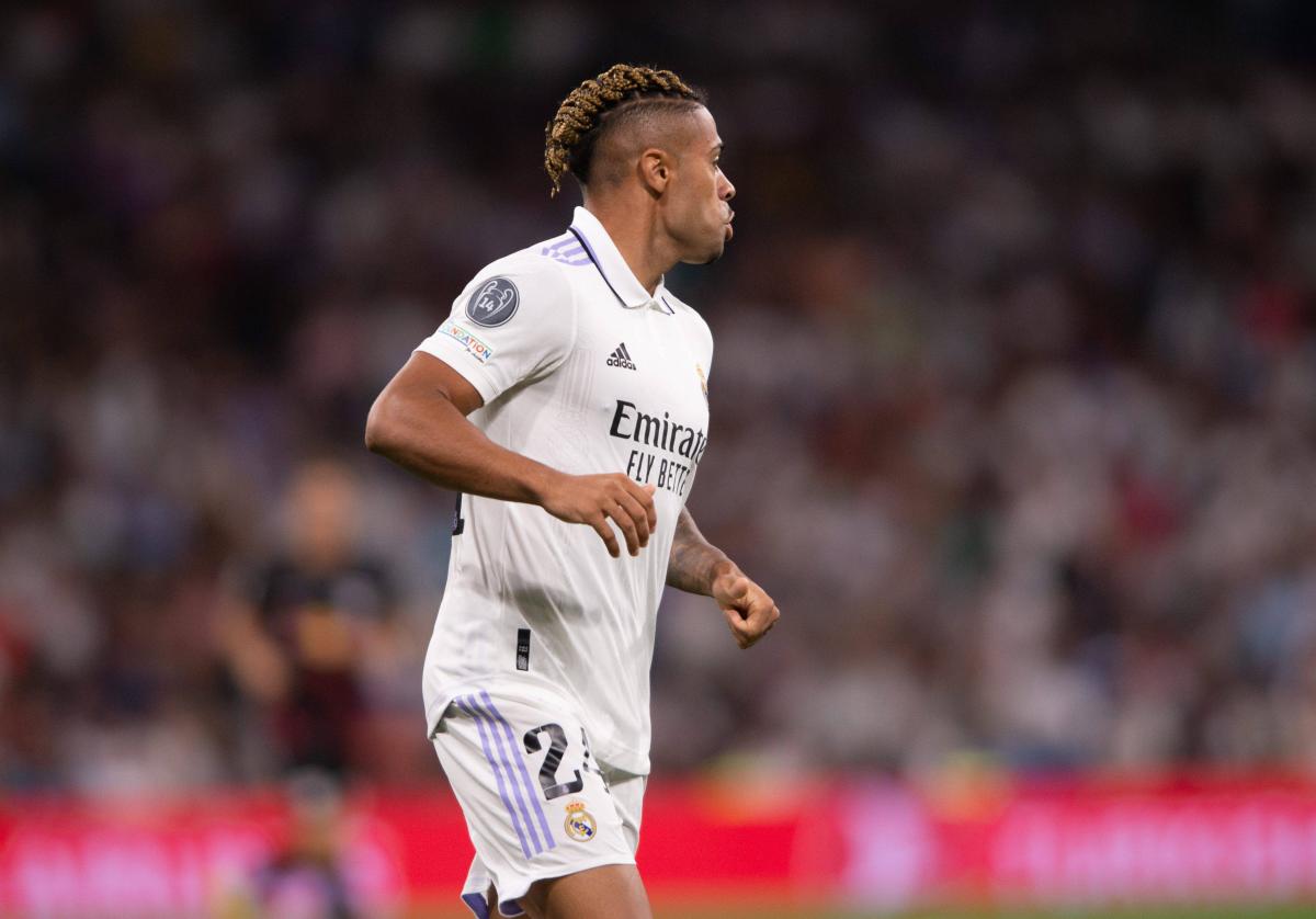 Mariano Díaz, de salir por la puerta atrás del Real Madrid a chulear a