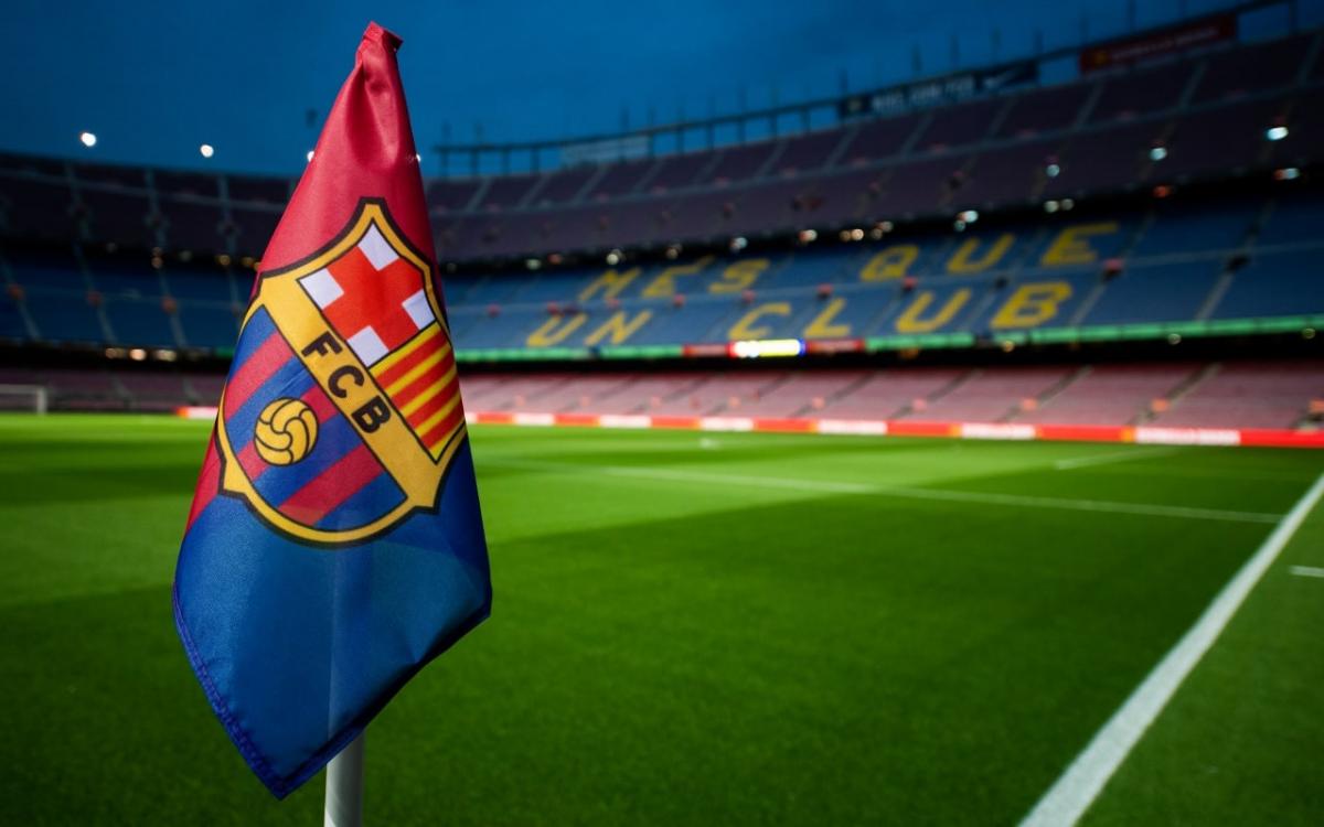 Compra FC Barcelona local 2023/24 Stadium por PEN 349.90