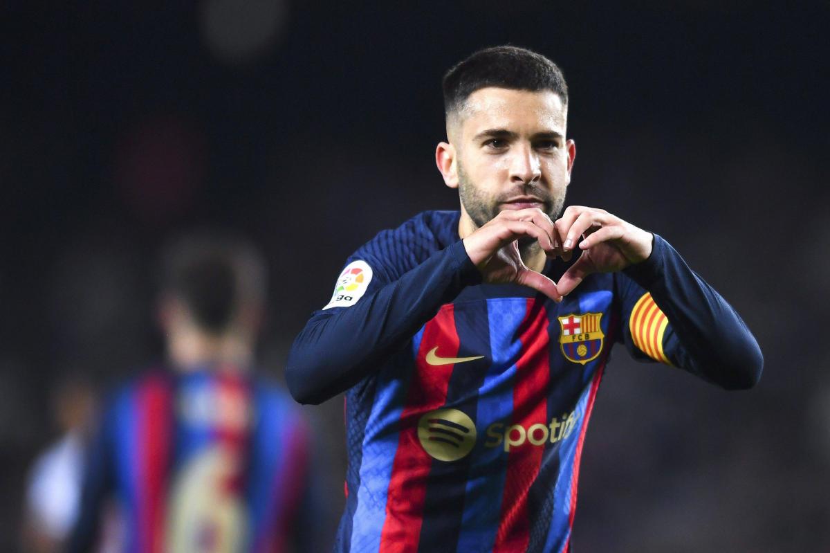 Joan Laporta se planta con Jordi Alba en el Barcelona y le