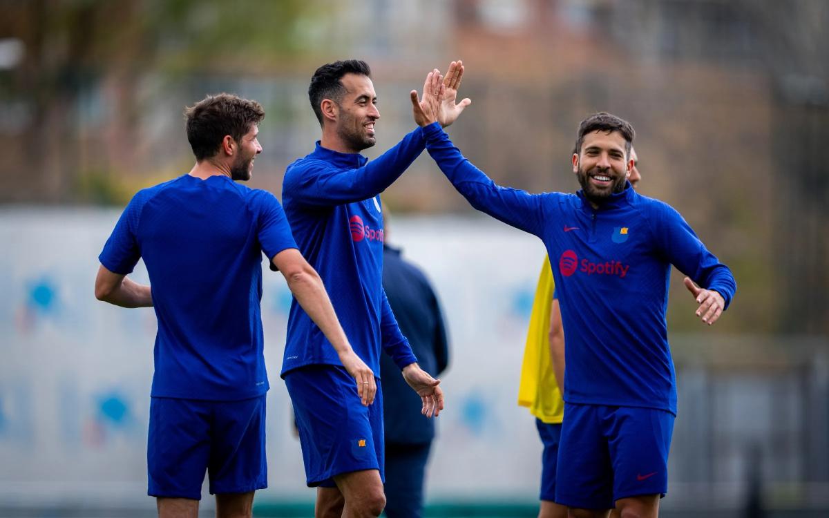 Xavi anuncia que Busquets y Jordi Alba no jugarán más y el Barça irá a