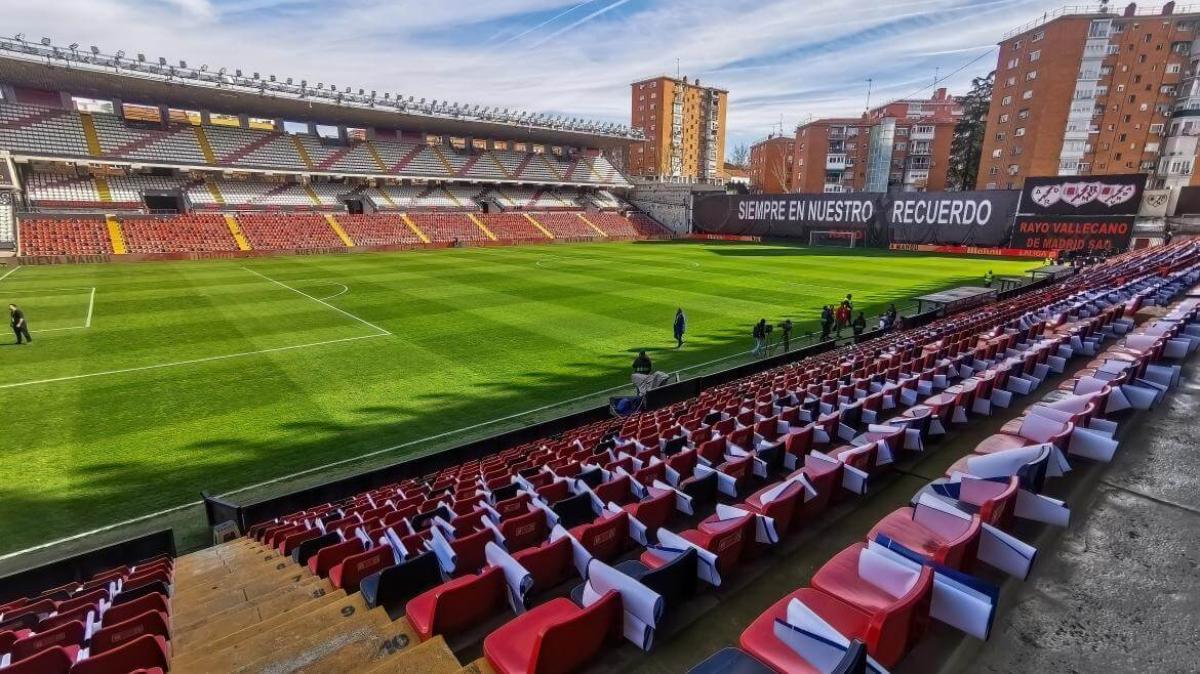 Afición del Valencia CF molesta entradas para Vallecas y llenará Mestalla ante el Sevilla