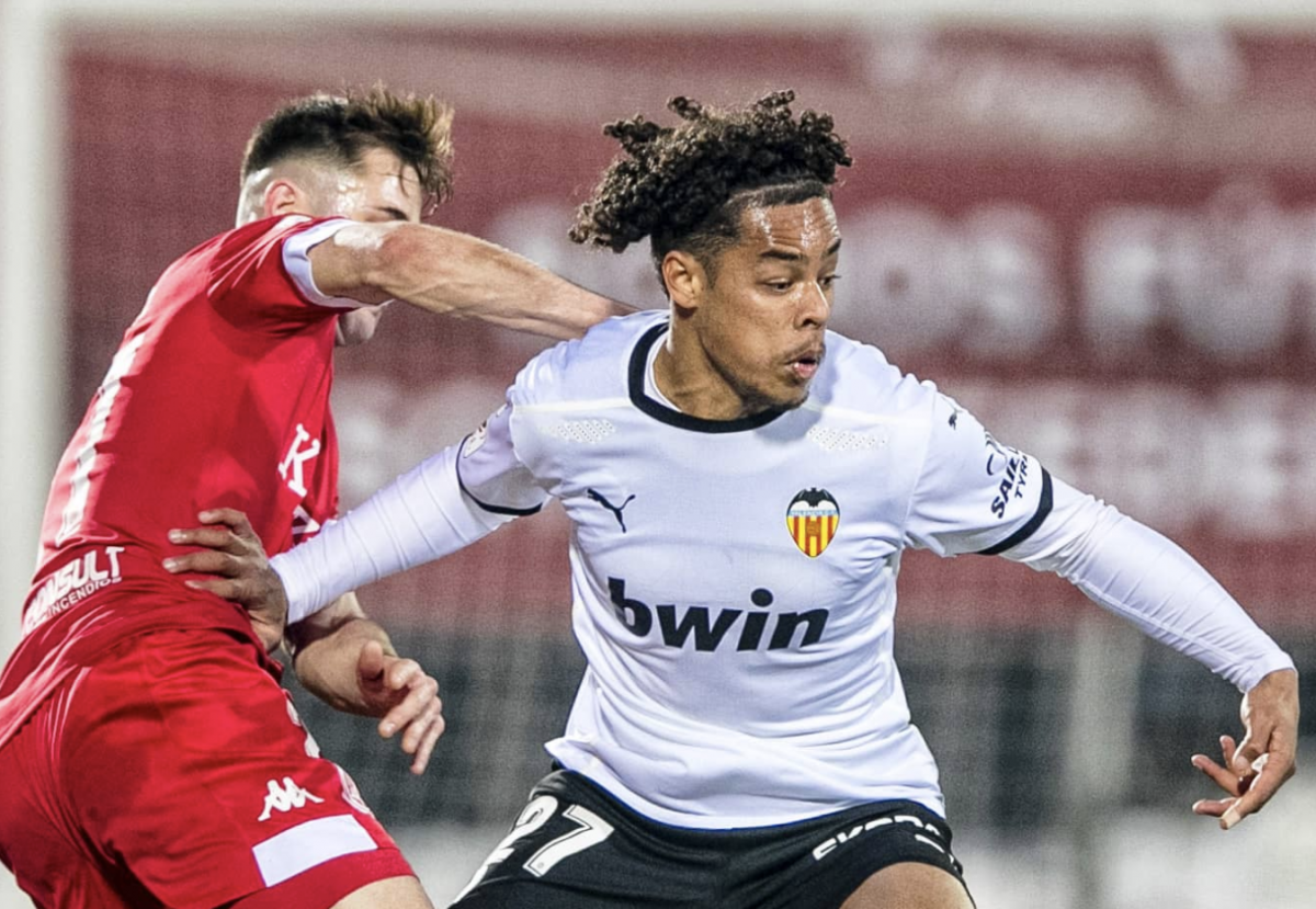 Koba Koindredi Renueva con el Valencia CF hasta 2025